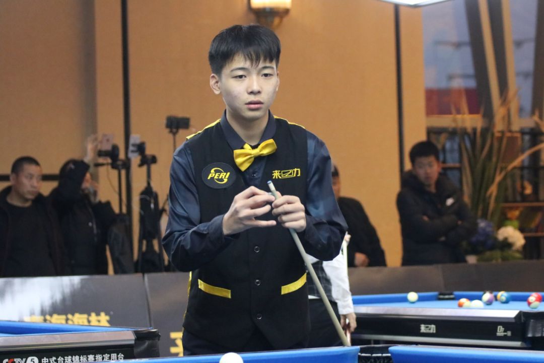 某某在比赛 某某在比赛