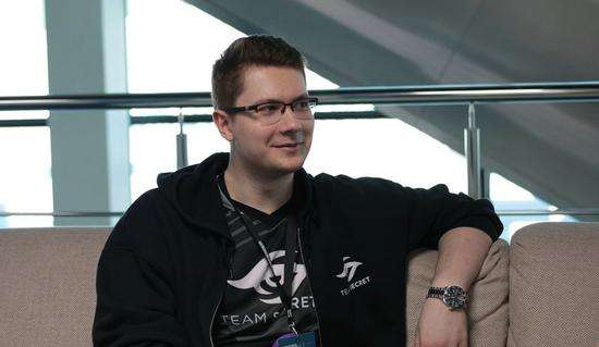 是指两名或 是指两名或